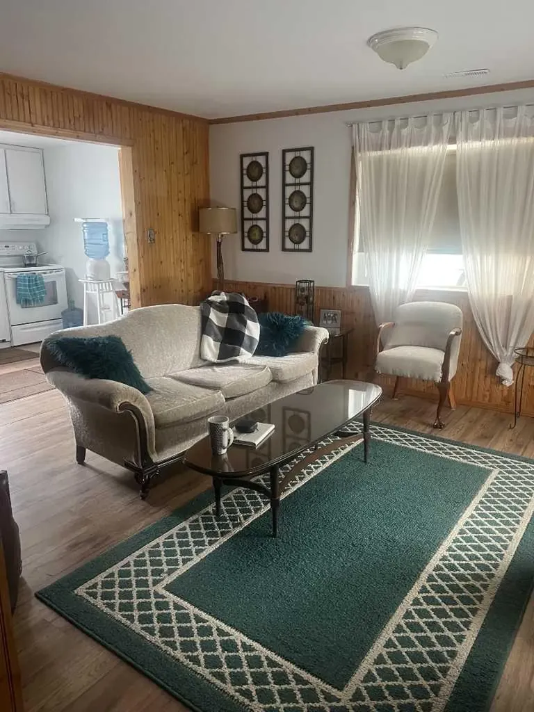 509 Pacific Avenue Carmangay AB T0L 0N0