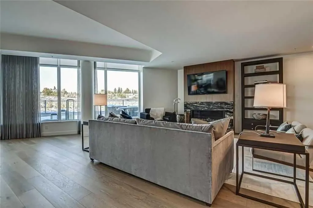 128 Waterfront Court SW Calgary AB T2P 1K9