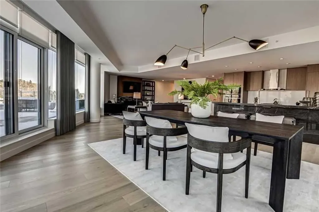 128 Waterfront Court SW Calgary AB T2P 1K9