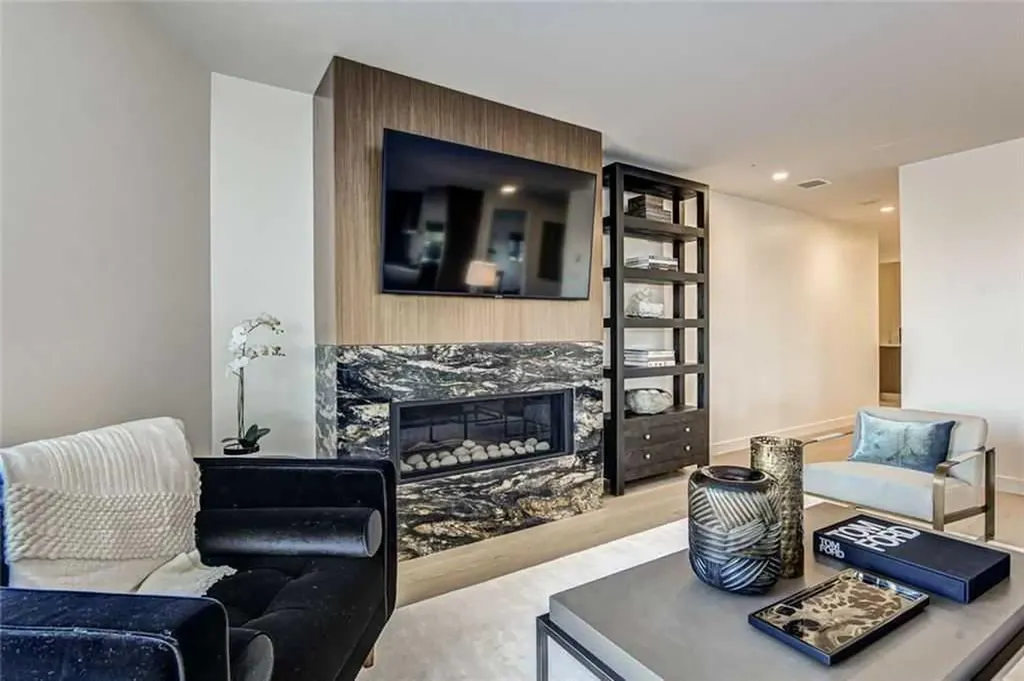 128 Waterfront Court SW Calgary AB T2P 1K9