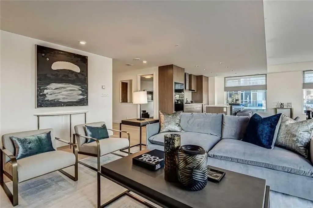 128 Waterfront Court SW Calgary AB T2P 1K9