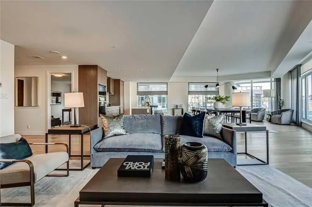 128 Waterfront Court SW Calgary AB T2P 1K9