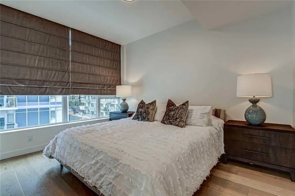128 Waterfront Court SW Calgary AB T2P 1K9