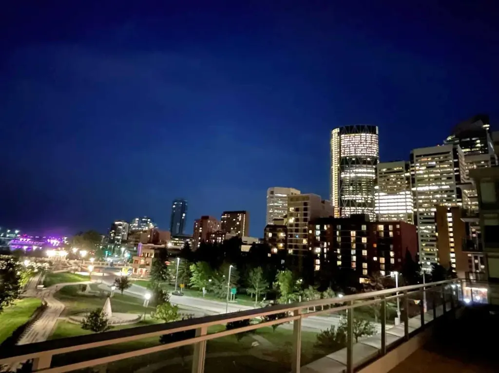128 Waterfront Court SW Calgary AB T2P 1K9
