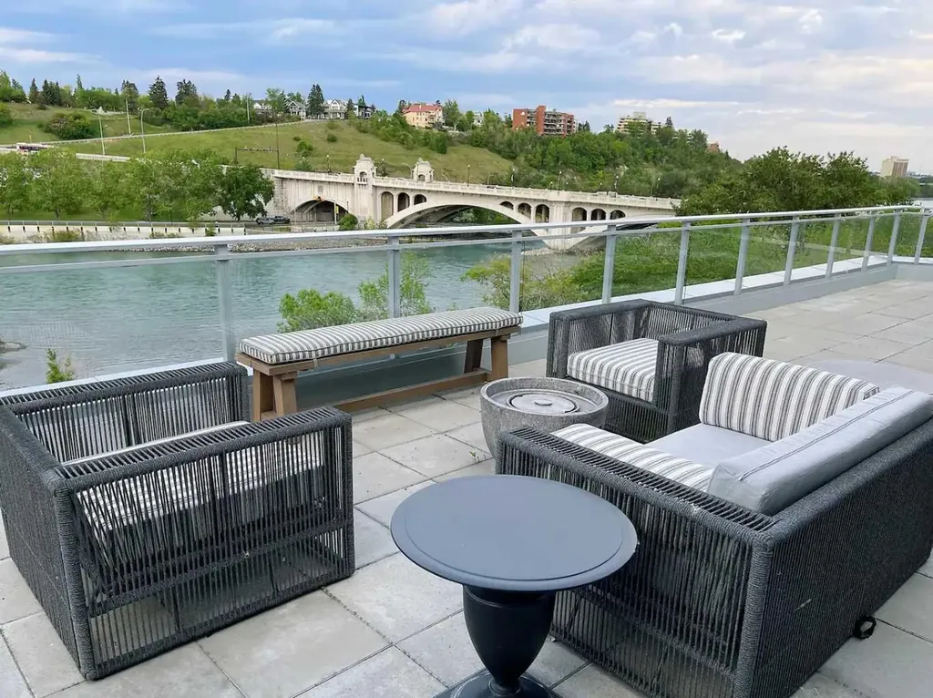 128 Waterfront Court SW Calgary AB T2P 1K9