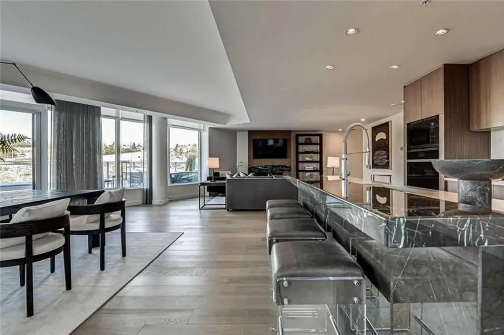 128 Waterfront Court SW Calgary AB T2P 1K9