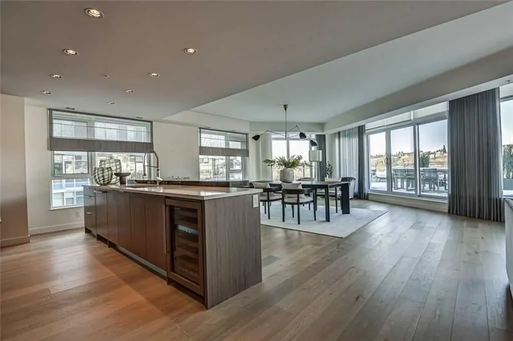 128 Waterfront Court SW Calgary AB T2P 1K9