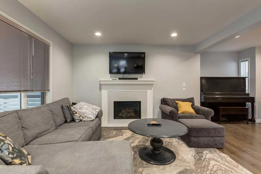 128 Riverwood Close SE Calgary AB T2C 3Z6