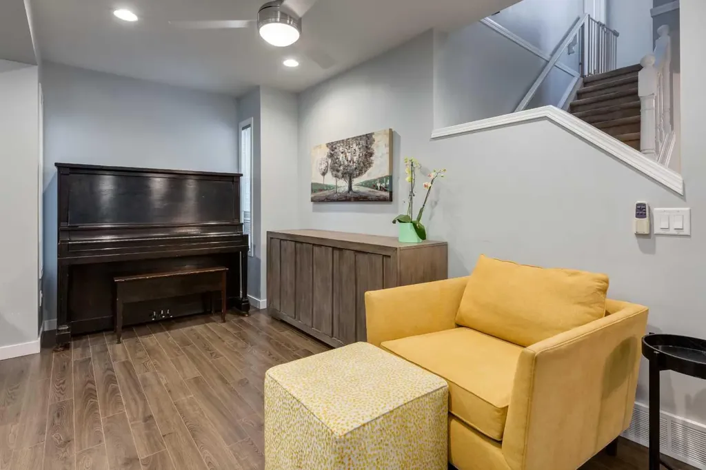 128 Riverwood Close SE Calgary AB T2C 3Z6