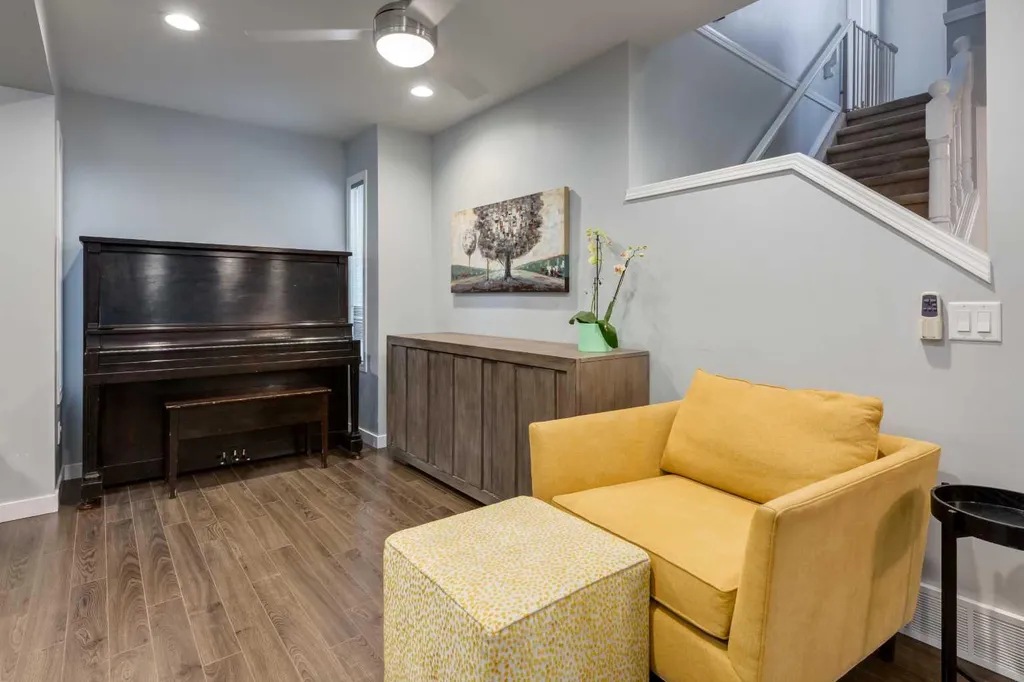 128 Riverwood Close SE Calgary AB T2C 3Z6