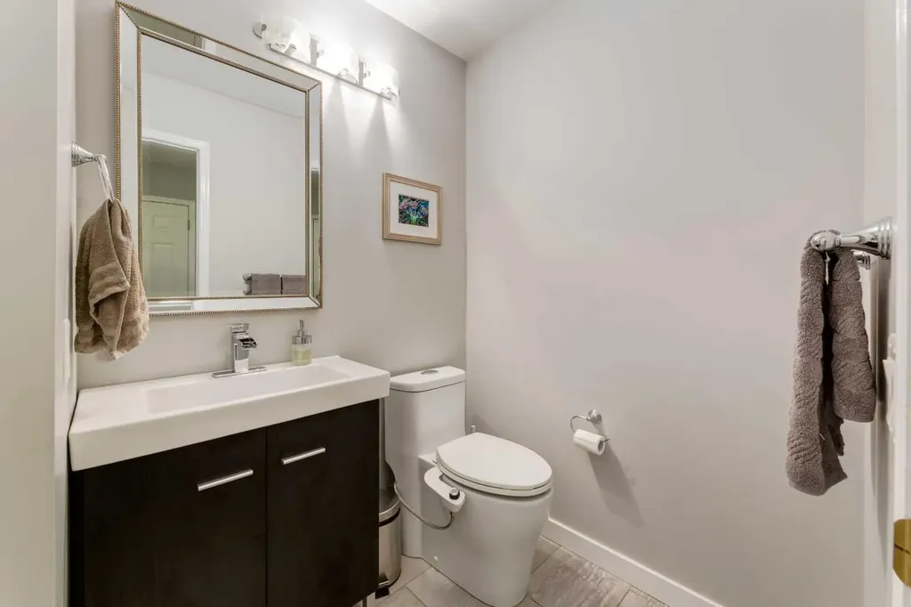 128 Riverwood Close SE Calgary AB T2C 3Z6
