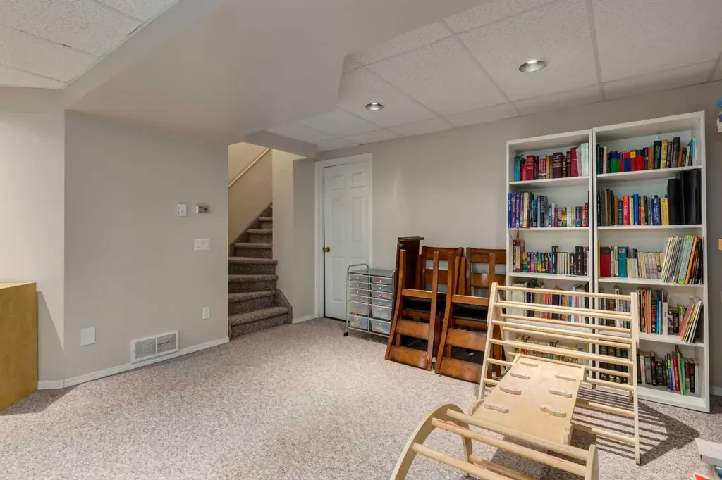 128 Riverwood Close SE Calgary AB T2C 3Z6