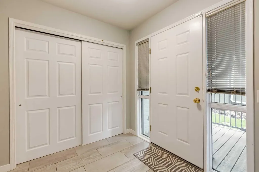 128 Riverwood Close SE Calgary AB T2C 3Z6