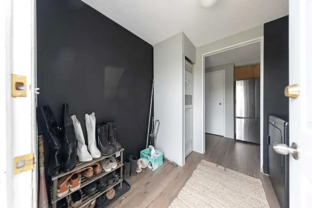 210 1 Street E Lashburn SK S0M1H0