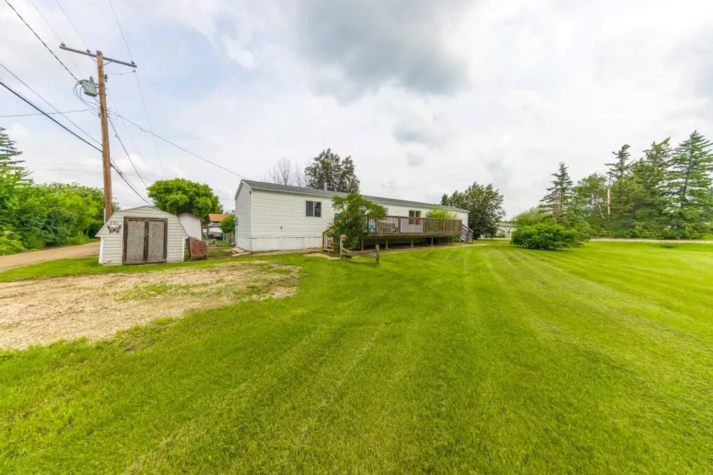 210 1 Street E Lashburn SK S0M1H0