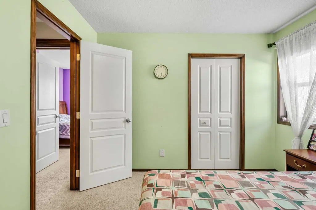 562 Cranston Drive SE Calgary AB T3M 0L5