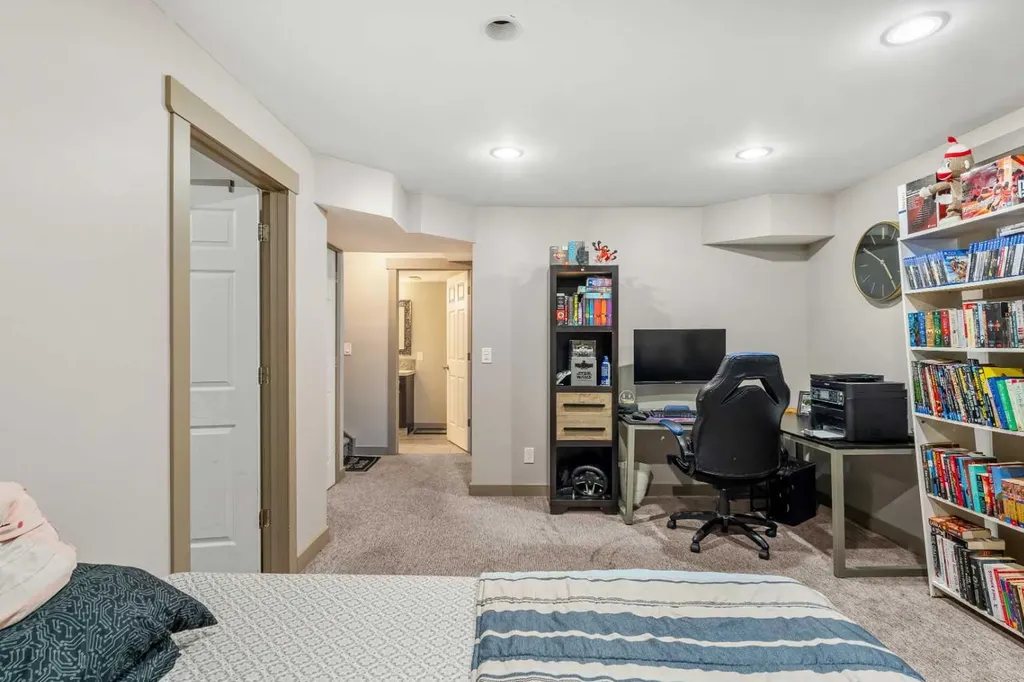 562 Cranston Drive SE Calgary AB T3M 0L5