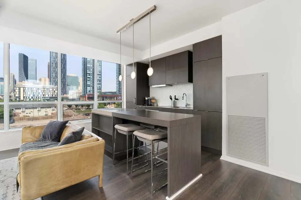 615 6 Avenue SE Calgary AB T2G 1S2