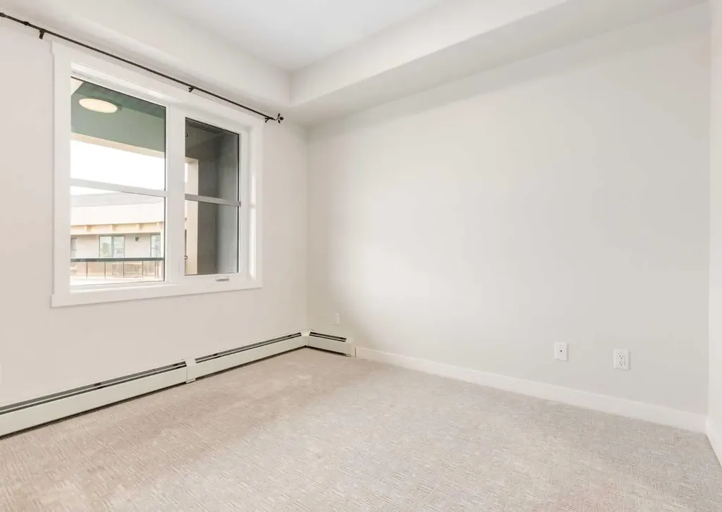125 Wolf Hollow Crescent SE Calgary AB T2X5W9