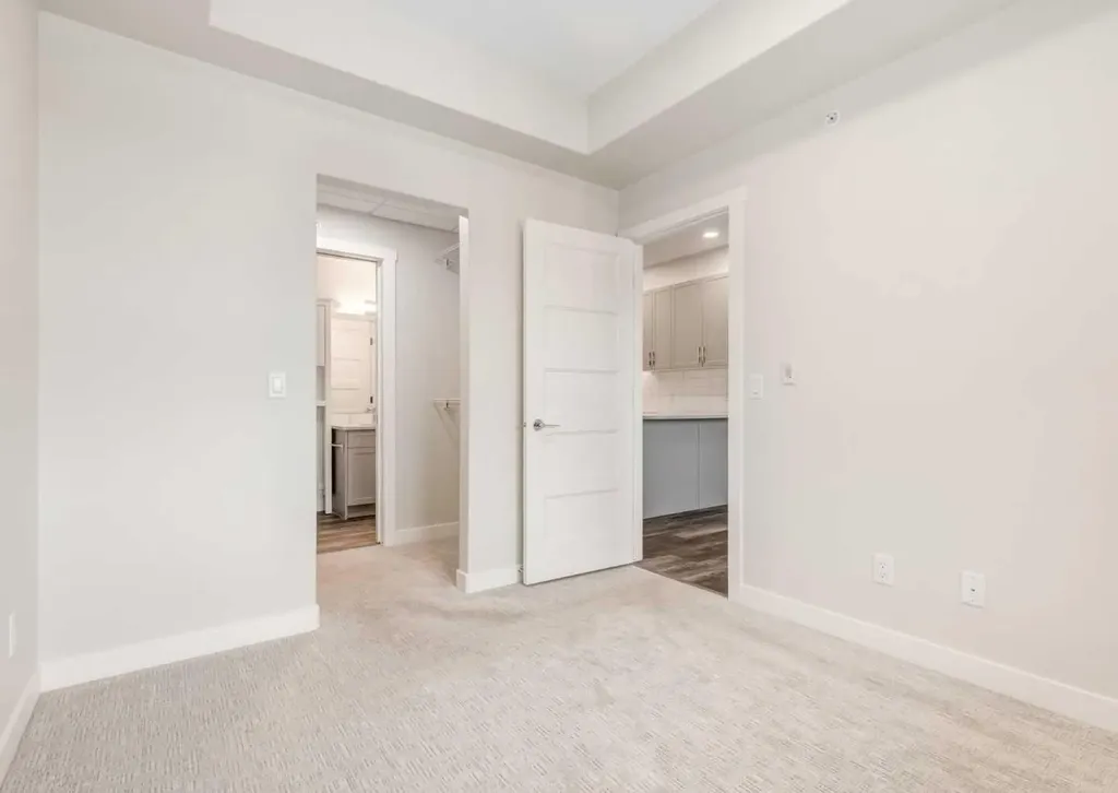 125 Wolf Hollow Crescent SE Calgary AB T2X5W9