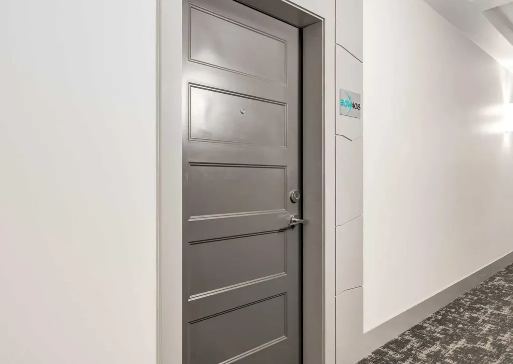 125 Wolf Hollow Crescent SE Calgary AB T2X5W9
