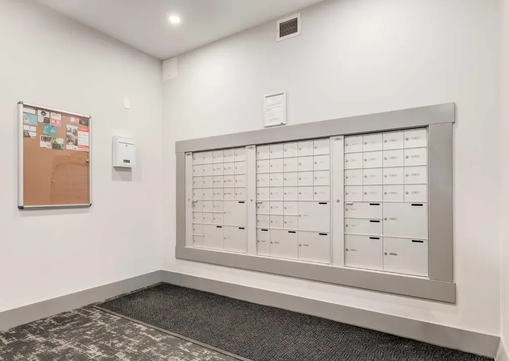 125 Wolf Hollow Crescent SE Calgary AB T2X5W9