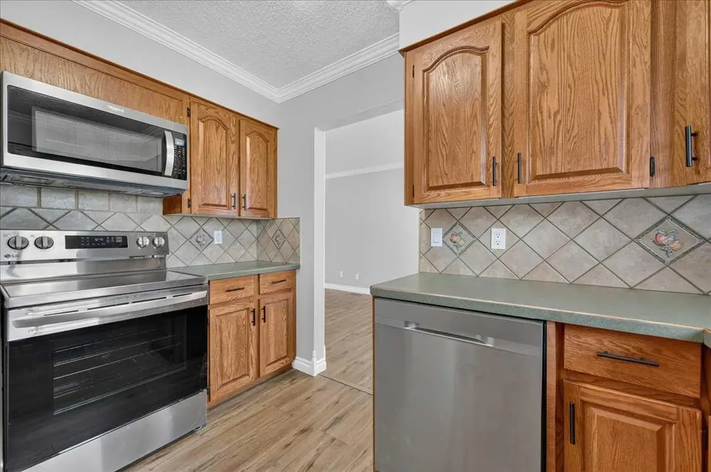 1614 Harrison Street Crossfield AB T0M0S0