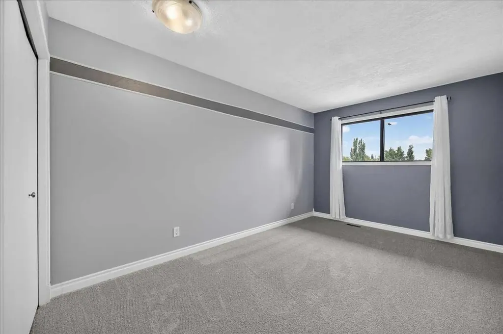 1614 Harrison Street Crossfield AB T0M0S0