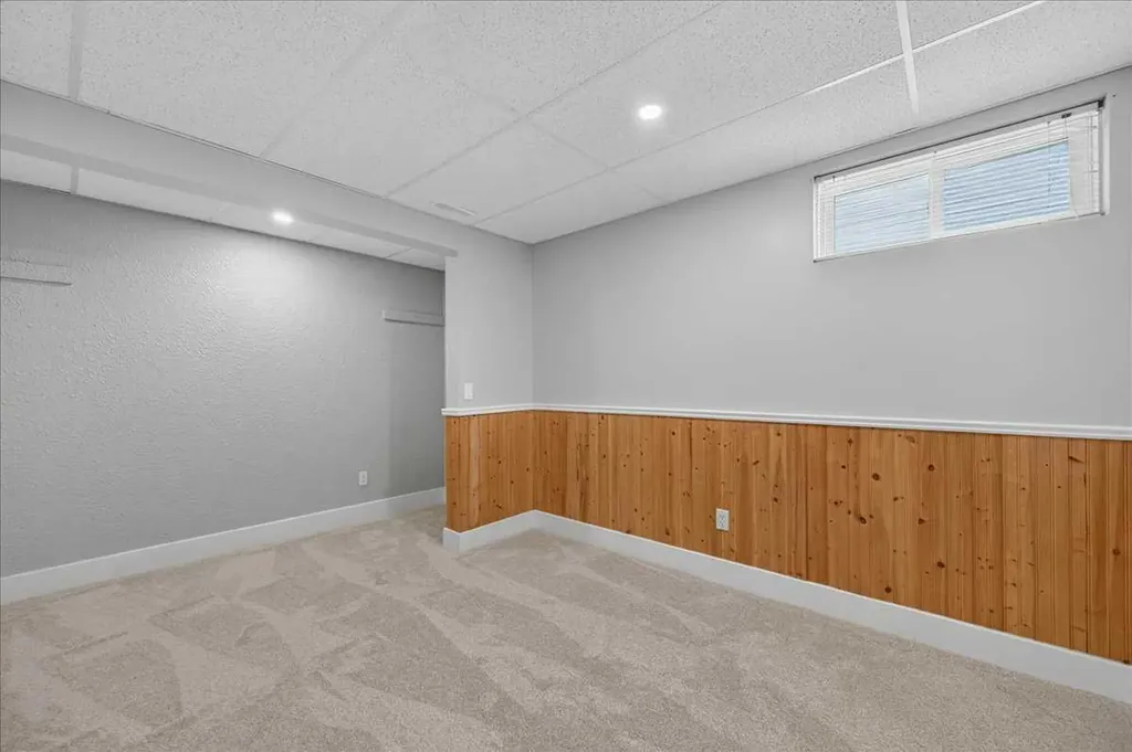 1614 Harrison Street Crossfield AB T0M0S0