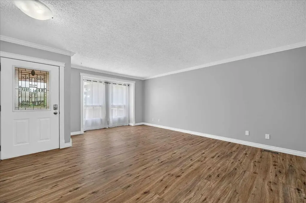 1614 Harrison Street Crossfield AB T0M0S0