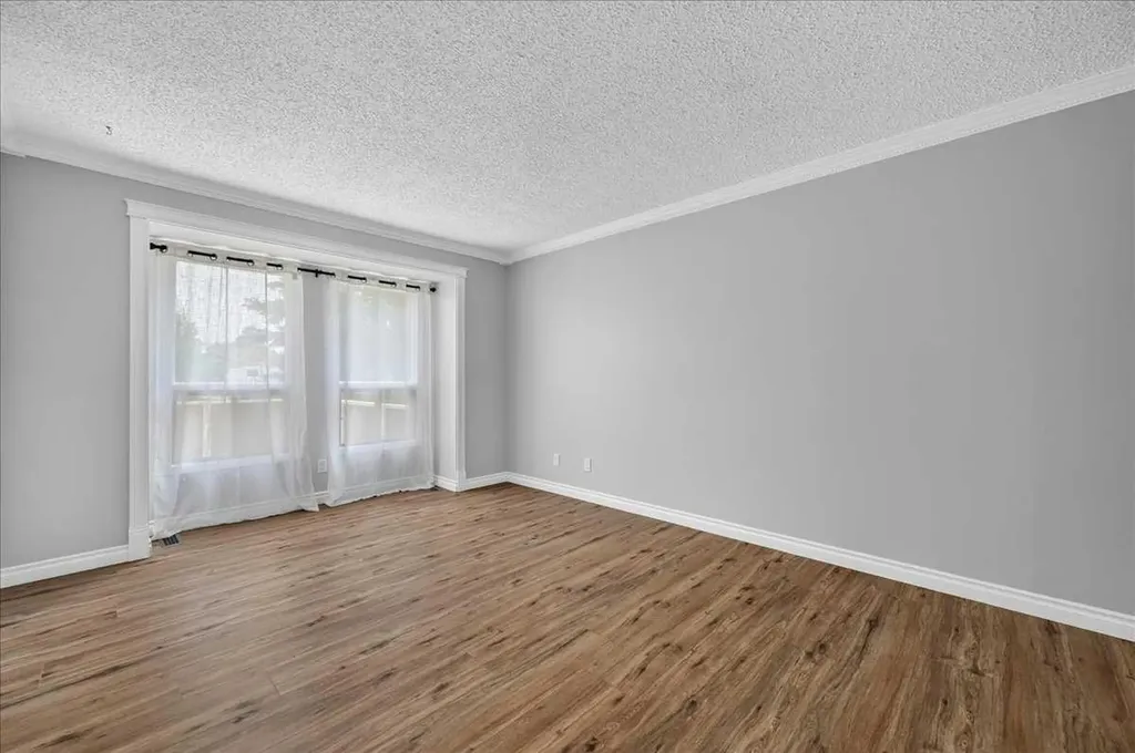 1614 Harrison Street Crossfield AB T0M0S0