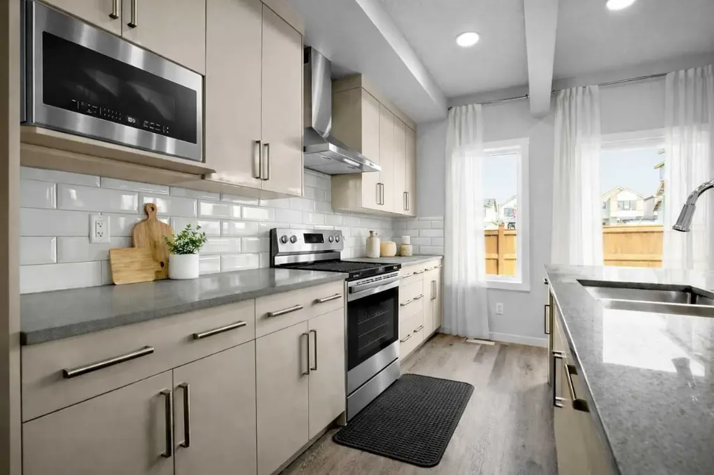 111 Heritage Ridge Cochrane AB T4C2J8
