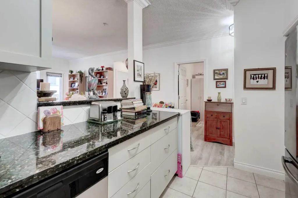 11170 30 Street SW Calgary AB T2W 6J2