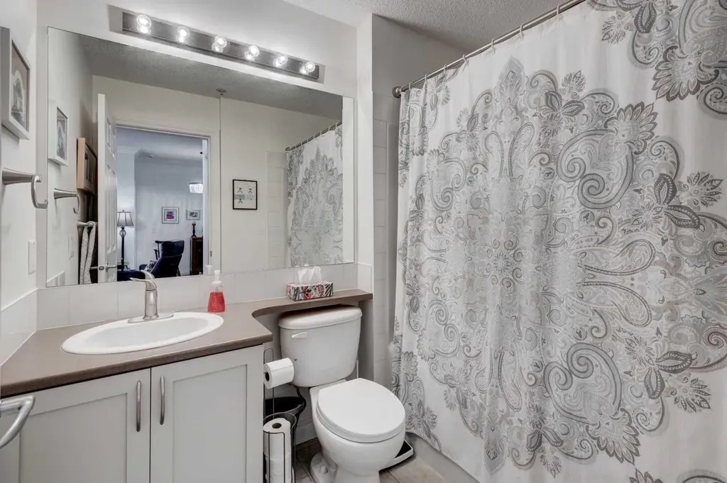11170 30 Street SW Calgary AB T2W 6J2