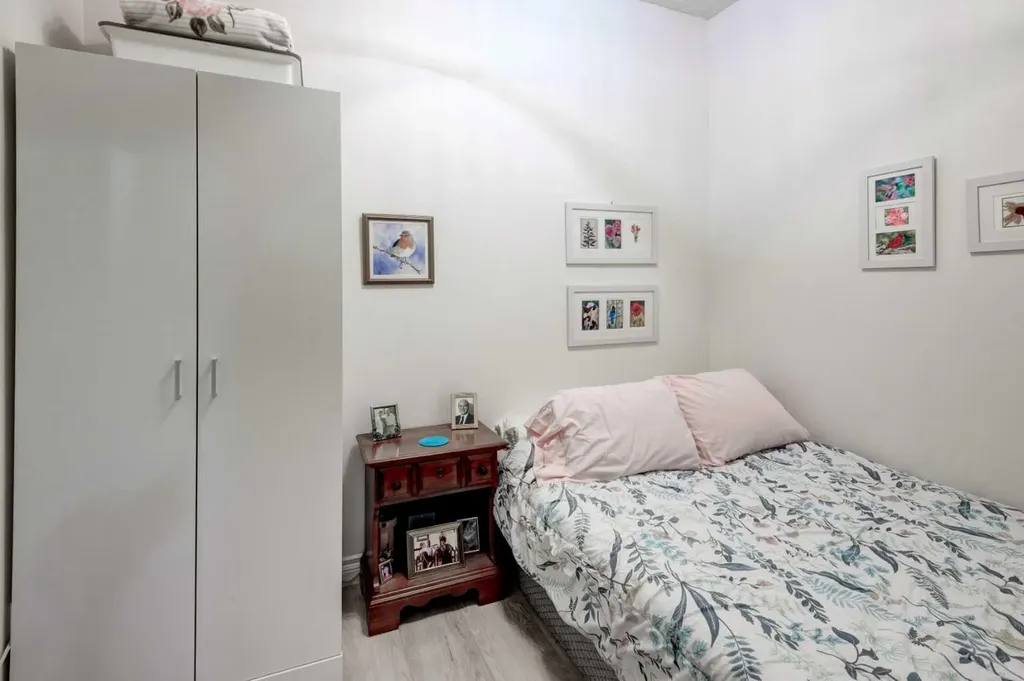 11170 30 Street SW Calgary AB T2W 6J2