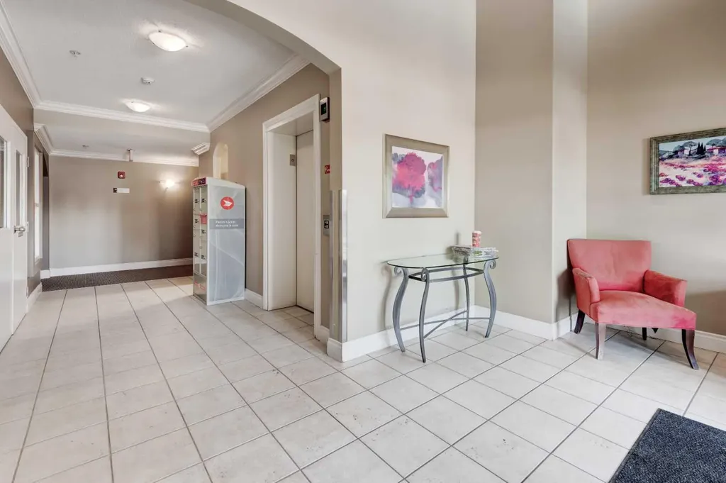 11170 30 Street SW Calgary AB T2W 6J2