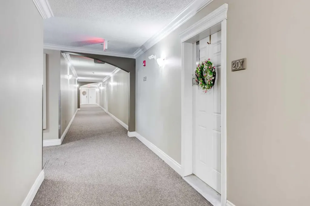 11170 30 Street SW Calgary AB T2W 6J2