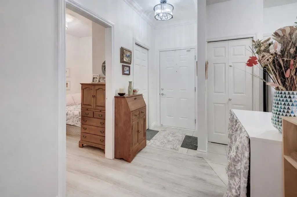 11170 30 Street SW Calgary AB T2W 6J2