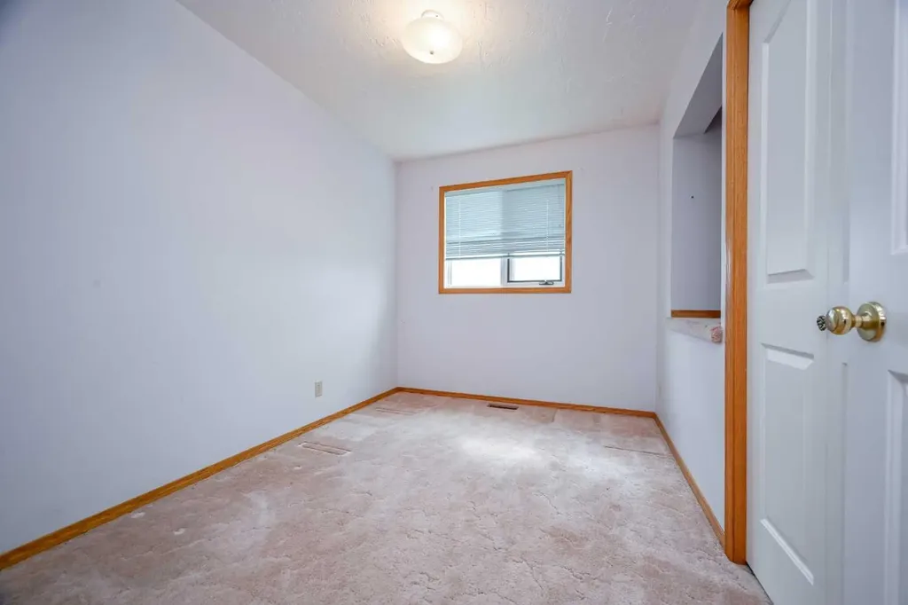 902 Birch Street Beaverlodge AB T0H 0C0