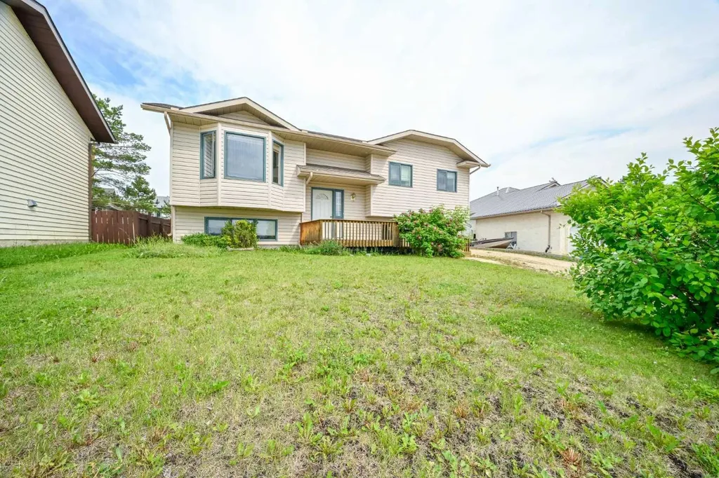 902 Birch Street Beaverlodge AB T0H 0C0