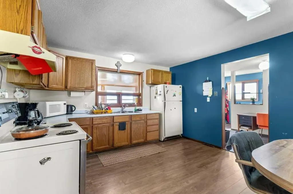 23243 Township Road 374 Rural Red Deer County AB T0M 0V0