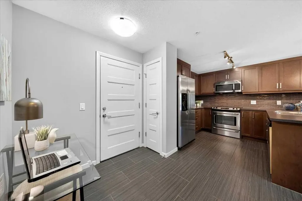 450 Kincora Glen Road NW Calgary AB T3R1S2
