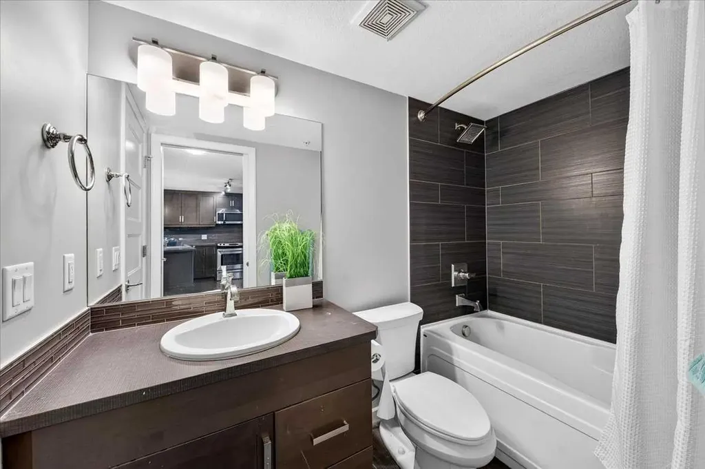 450 Kincora Glen Road NW Calgary AB T3R1S2