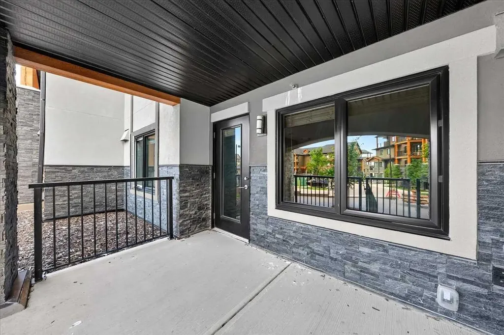 450 Kincora Glen Road NW Calgary AB T3R1S2