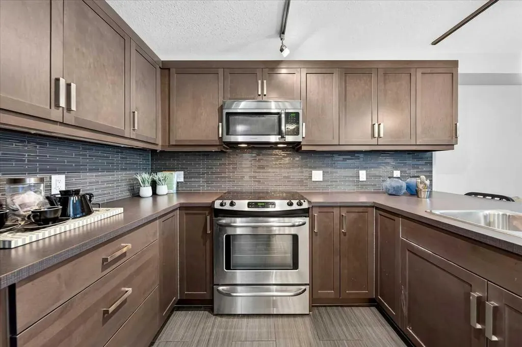 450 Kincora Glen Road NW Calgary AB T3R1S2