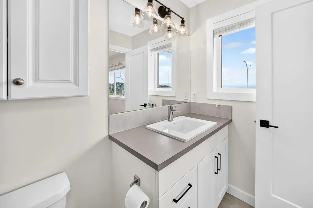 49 River Heights Drive NW Cochrane AB T4C 0Y1
