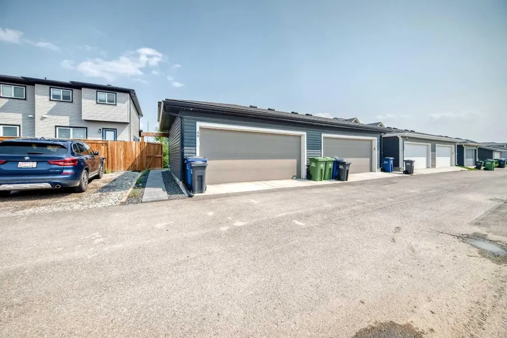 49 River Heights Drive NW Cochrane AB T4C 0Y1