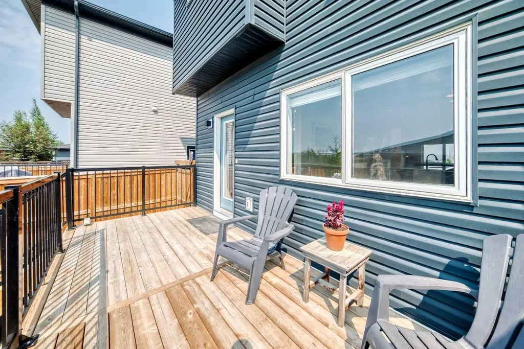 49 River Heights Drive NW Cochrane AB T4C 0Y1