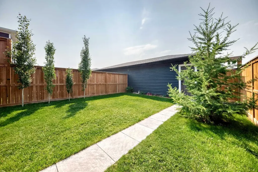 49 River Heights Drive NW Cochrane AB T4C 0Y1