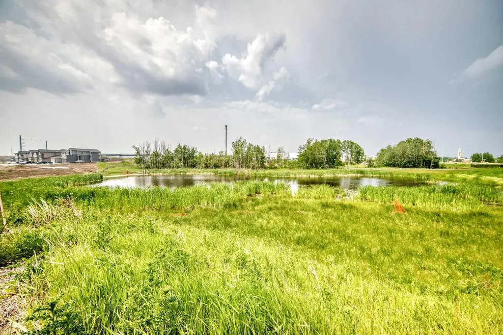 49 River Heights Drive NW Cochrane AB T4C 0Y1